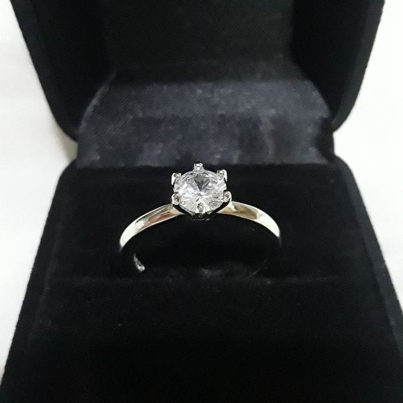 Jewelry - White gold plated round solitaire